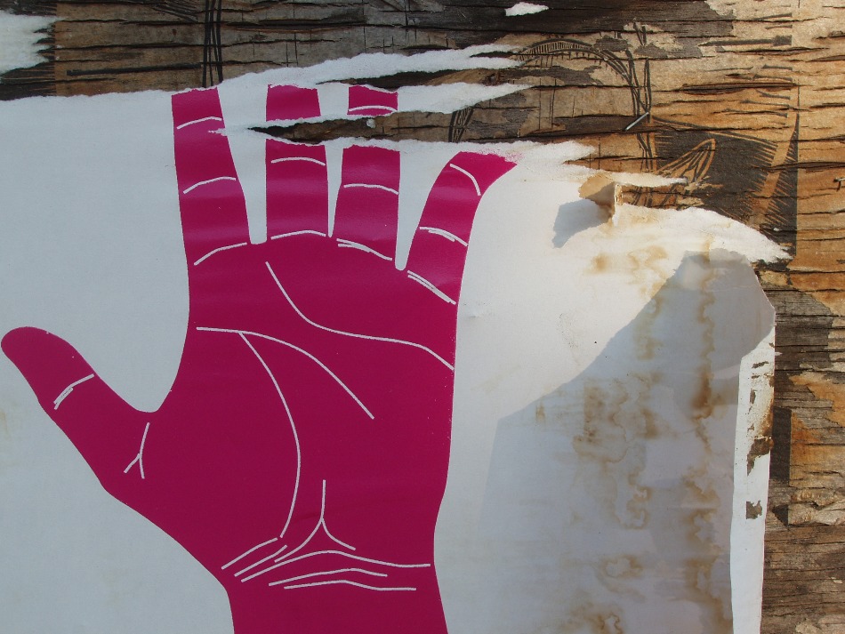 click the magenta handprint of mount mutumbo to try your luck with submission